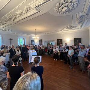 Ausstellungseröffnung im Pfarrsaal